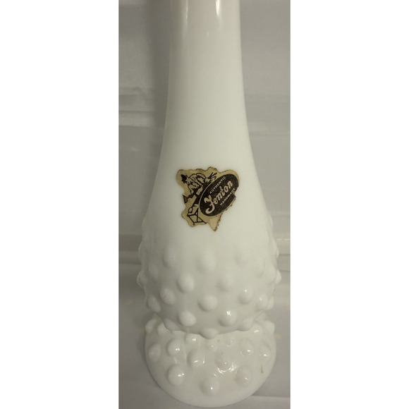 Fenton‎ Hobnail Bud Vase - Picture 2 of 4